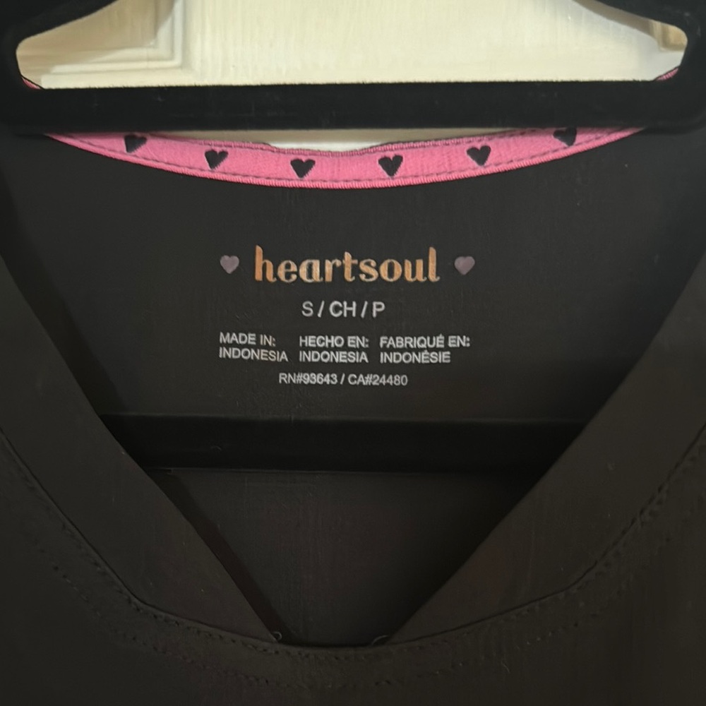 HeartSoul Black Boot Cut Scrub with Flare Pants Set Sz S - Picture 6 of 9